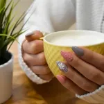 Manicure hybrydowy w domowych warunkach – jaki zestaw do hybryd wybrać?