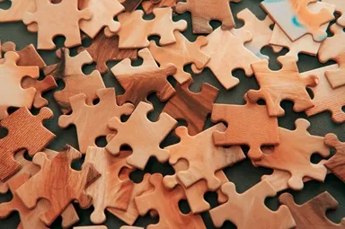 Drewniane puzzle jako popularna forma zabawy