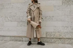 Subtelny beżowy total look